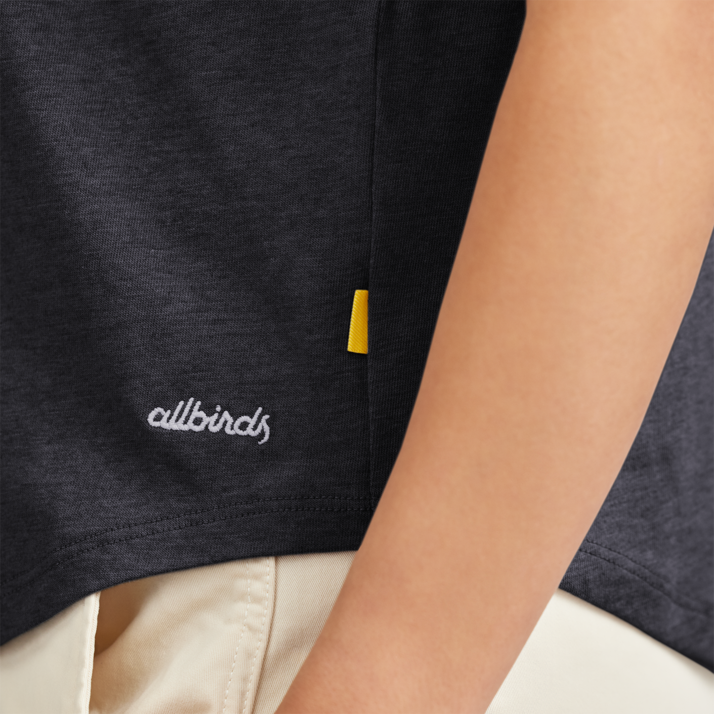 تي شيرت من صوف الميرينو الناعم للنساء - أبيض